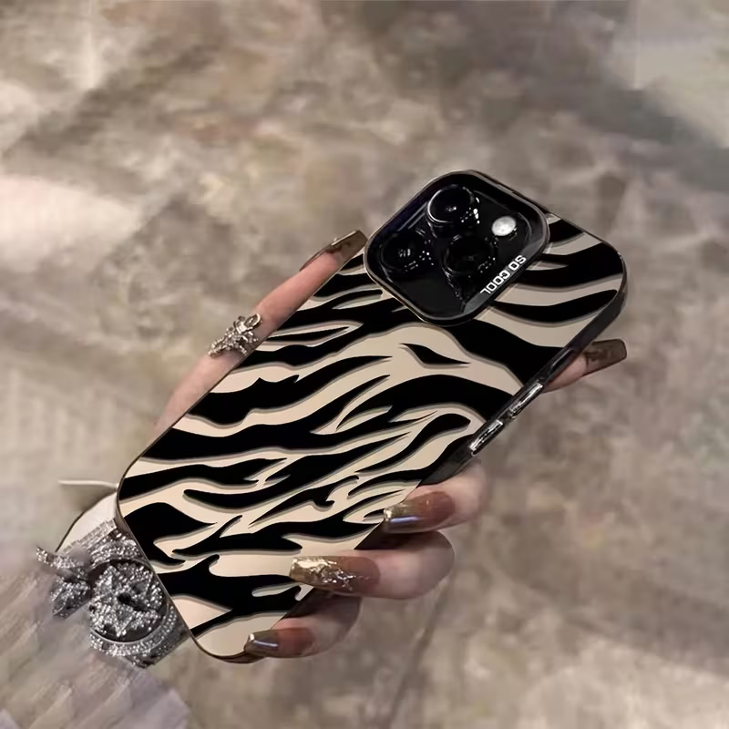 Zebra Pattern Black Advanced I - Apple Iphone 16 评论和价格